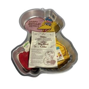 Vintage 1983 Wilton Big Bird Cake Pan with Instructions